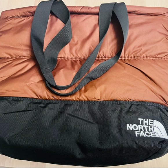 The North Face Nuptse Tote - Picture 6 of 8